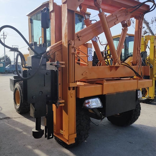 公路護(hù)欄打樁機(jī)